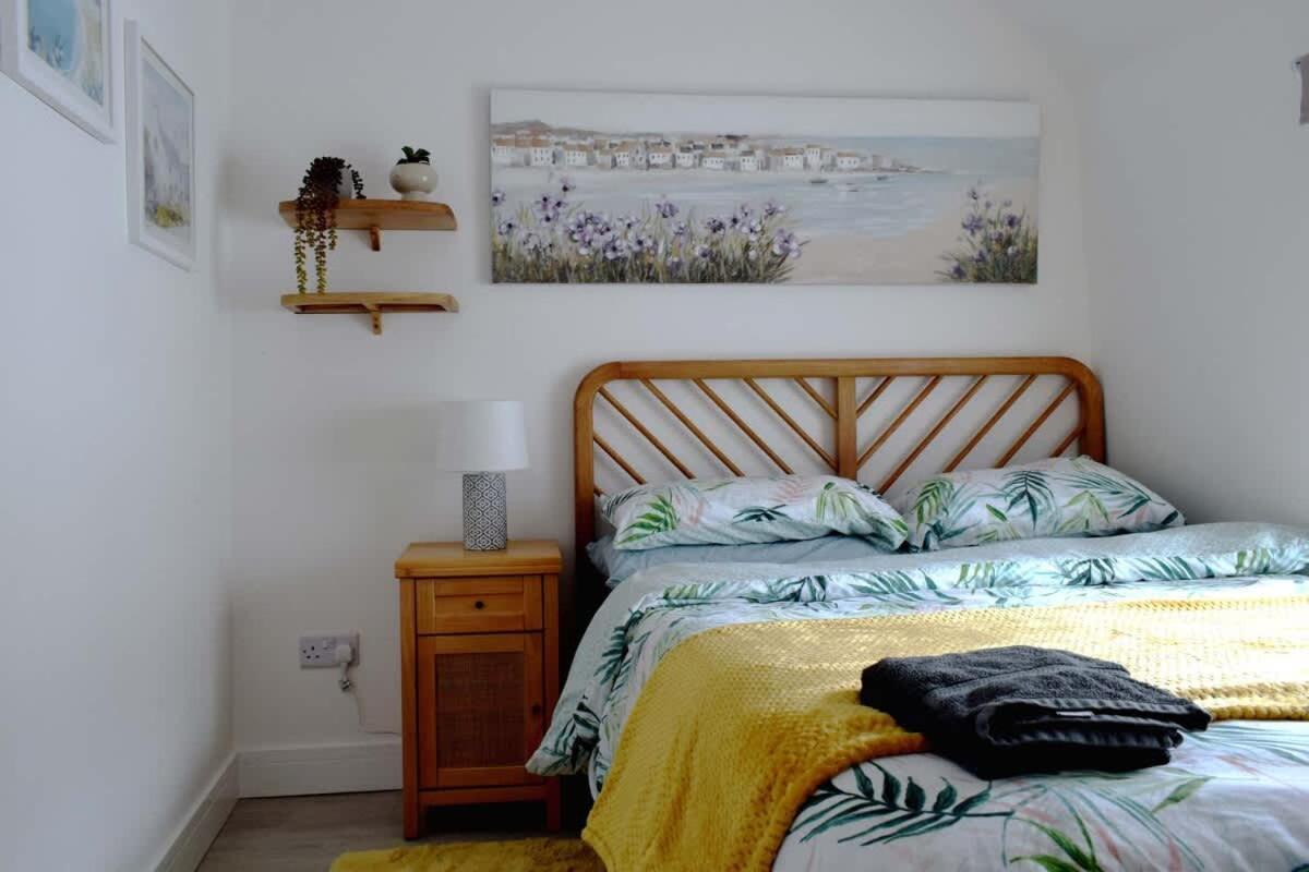 פאלמות' Breathtaking High Street Townhouse With Stunning Sea Views At 'The Old Fishermans Townhouse' מראה חיצוני תמונה
