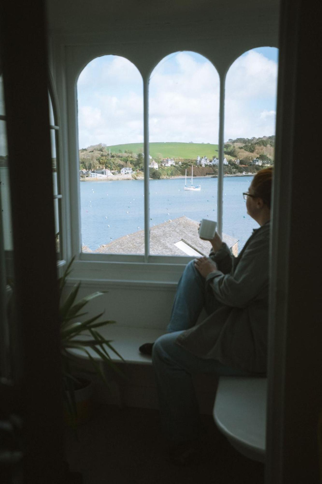 פאלמות' Breathtaking High Street Townhouse With Stunning Sea Views At 'The Old Fishermans Townhouse' מראה חיצוני תמונה
