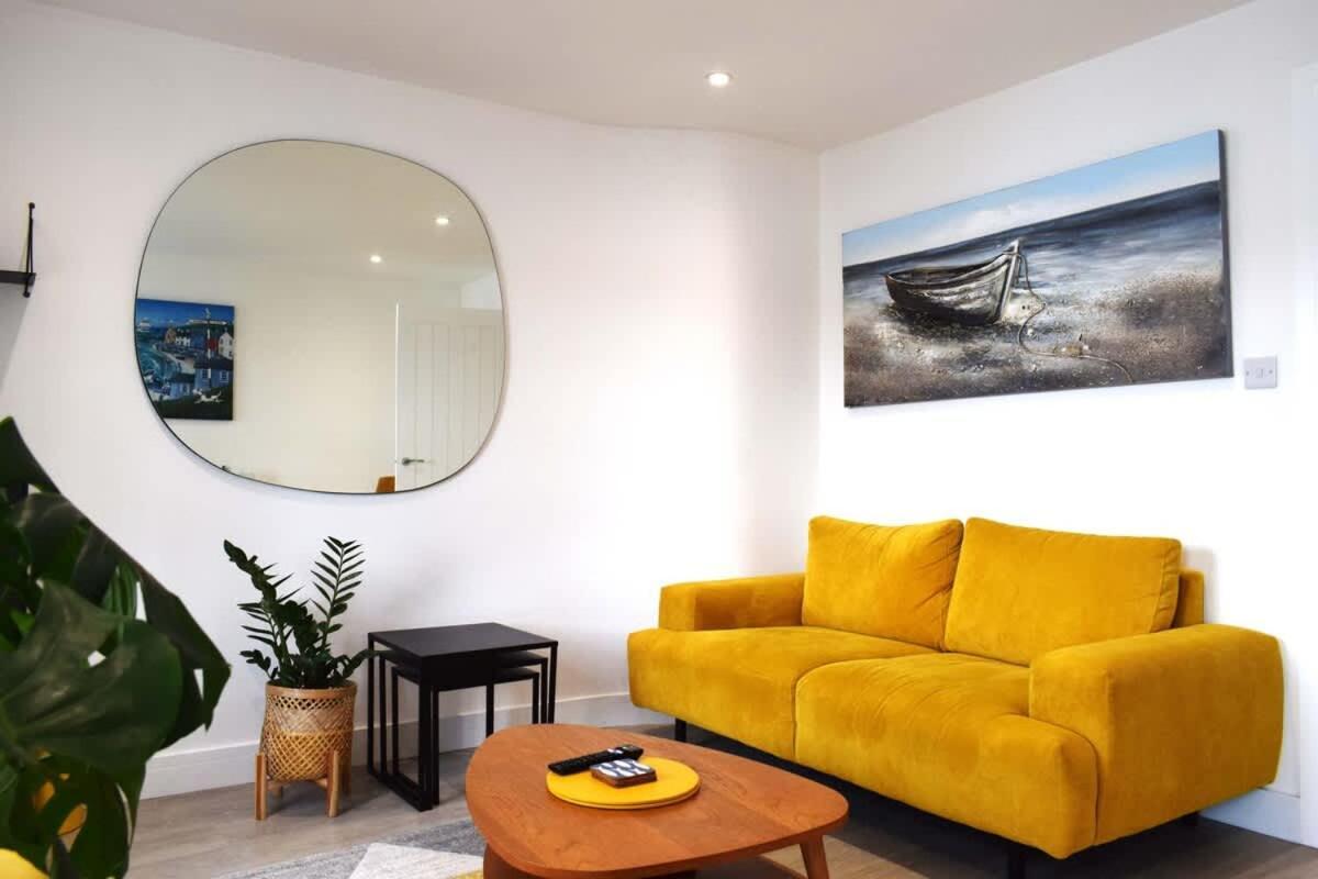 פאלמות' Breathtaking High Street Townhouse With Stunning Sea Views At 'The Old Fishermans Townhouse' מראה חיצוני תמונה