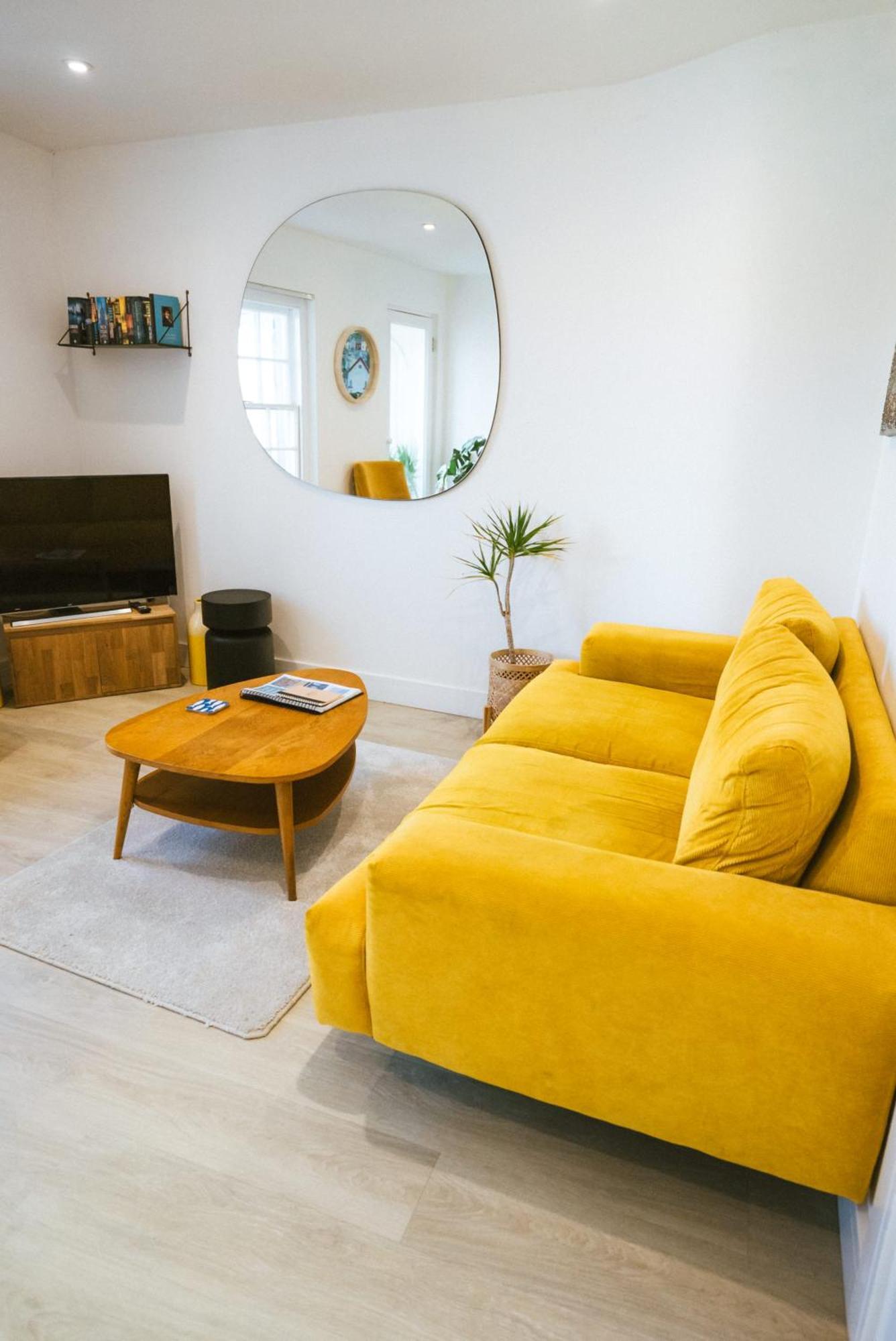 פאלמות' Breathtaking High Street Townhouse With Stunning Sea Views At 'The Old Fishermans Townhouse' מראה חיצוני תמונה