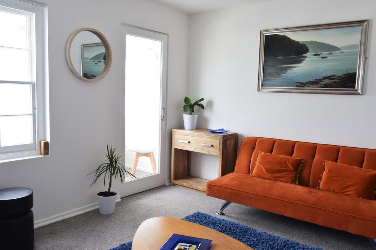 פאלמות' Breathtaking High Street Townhouse With Stunning Sea Views At 'The Old Fishermans Townhouse' מראה חיצוני תמונה